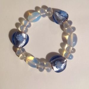 Small CHILDRENS/TEENS Opaline and Glass Bead Bracelet.